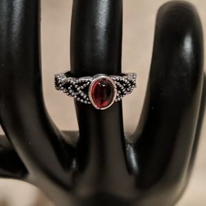 Women's Size 7 Silver Ring